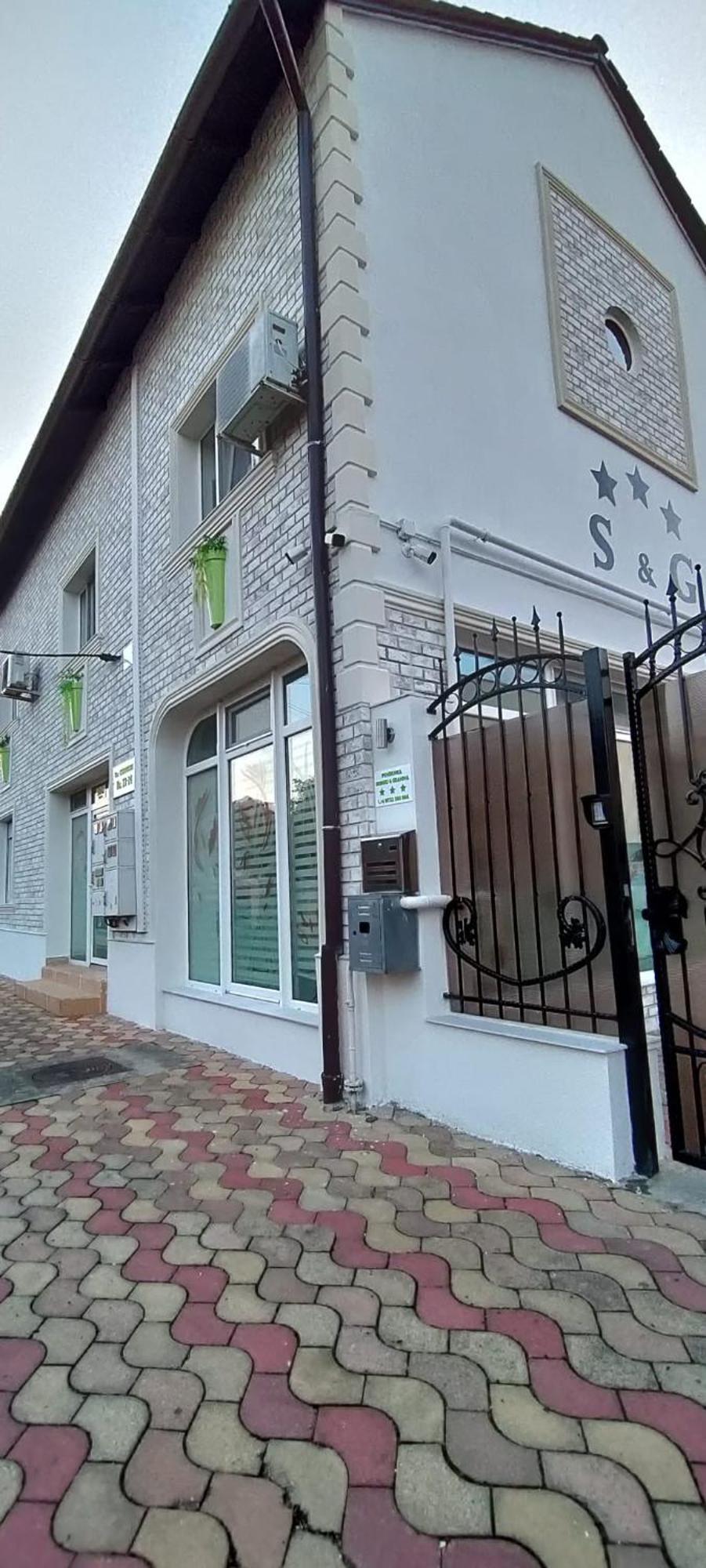 Pensiunea Sergiu & Geanina Arad Exteriör bild